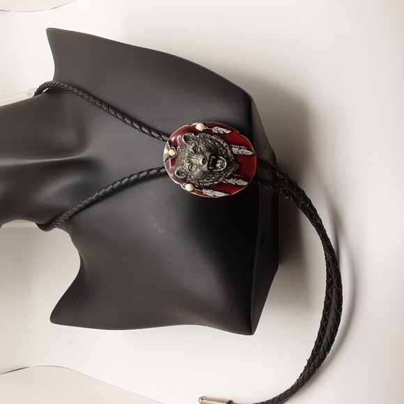 Vintage 1992 Siskiyou Bear Bolo Tie - Picture 1 of 11